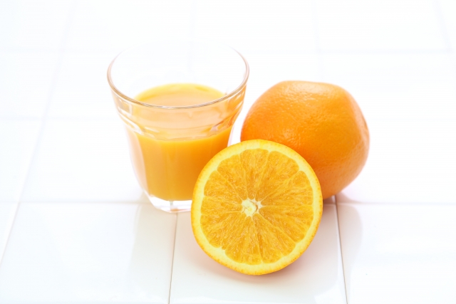 【検証】スープから牛乳まで、オレンジジュースで美味しくなる疑惑を確かめたみた。
