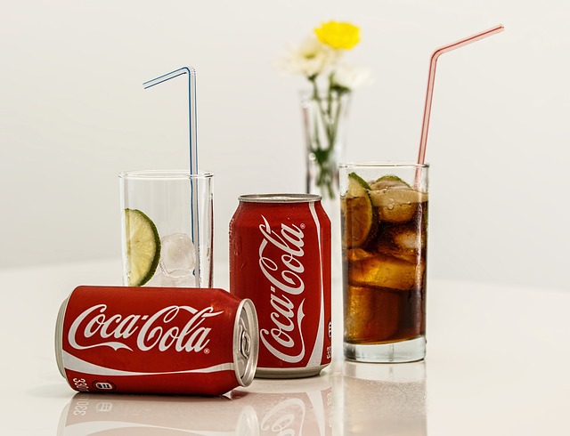 コーラとダイエットコーラ、どちらが美味しいのか味覚センサーで比較した