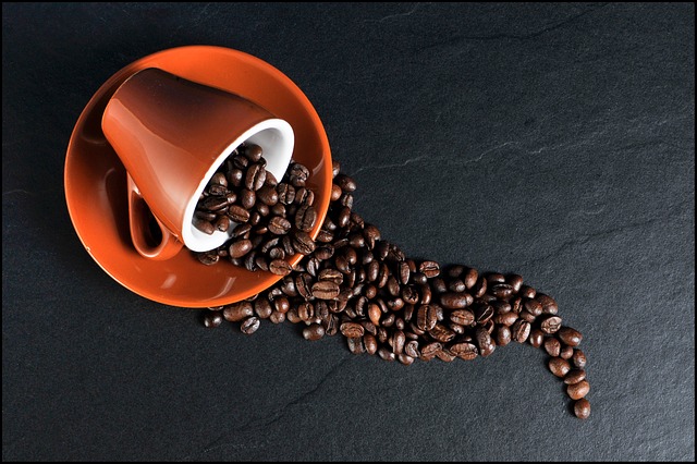 コーヒーを飲む習慣を突然やめると頭痛に悩まされる可能性アリ