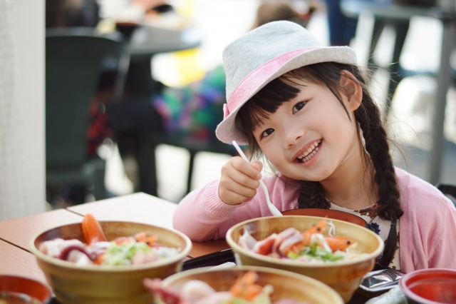 食事の盛り付けは子どもたちの食欲に影響を与えるか？